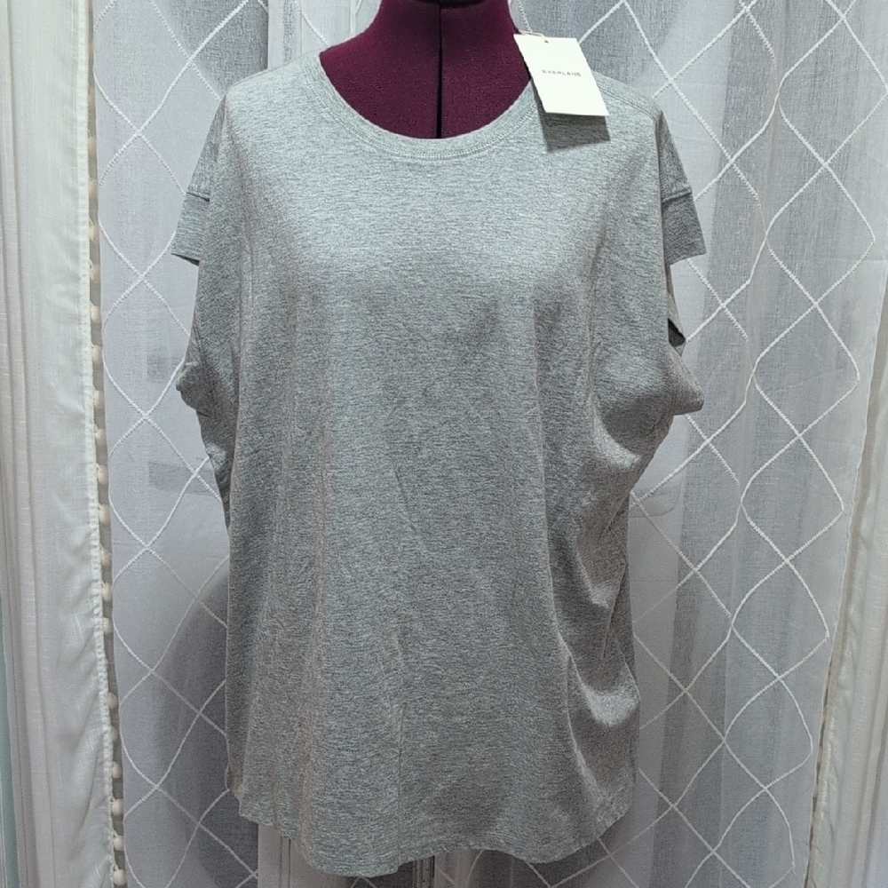 Everlane Light Gray Short Sleeve Tee